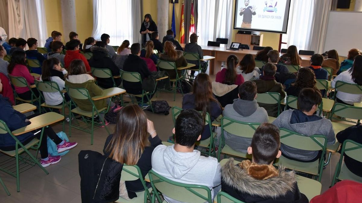 La iniciativa de C-LM Ciencia a la Carta se suma al Día de la Mujer y la Niña en la Ciencia con conferencias y talleres