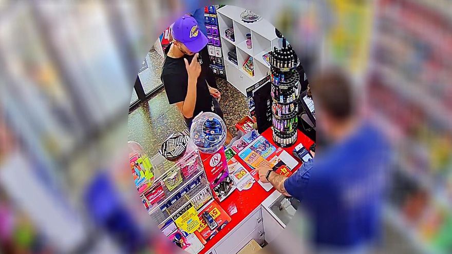 Pillado infraganti: robaba tarjetas de crédito del interior de coches aparcados en Villamediana de Iregua  y luego las utilizaba