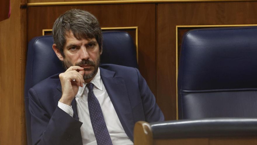 El ministro de Cultura, Ernest Urtasun, durante la sesión de control al Gobierno este miércoles en el Congreso.