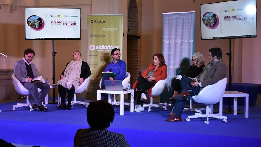 Una mesa técnica con gestores institucionales y profesionales del comercio, la hostelería y los guías turísticos abordaron algunas claves para consolidar el turismo sostenible en Toledo