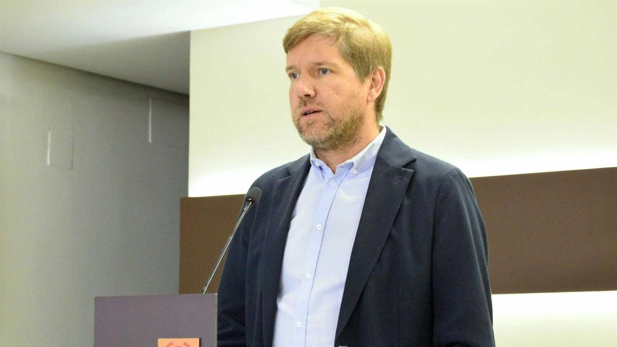 El diputado socialista Marcel Iglesias, este viernes en la sala de prensa de las Cortes.