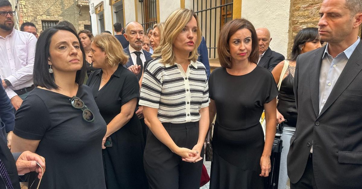 Compañeros y rivales políticos rinden homenaje a Javier Lambán, una persona  que nunca tuvo dobleces 