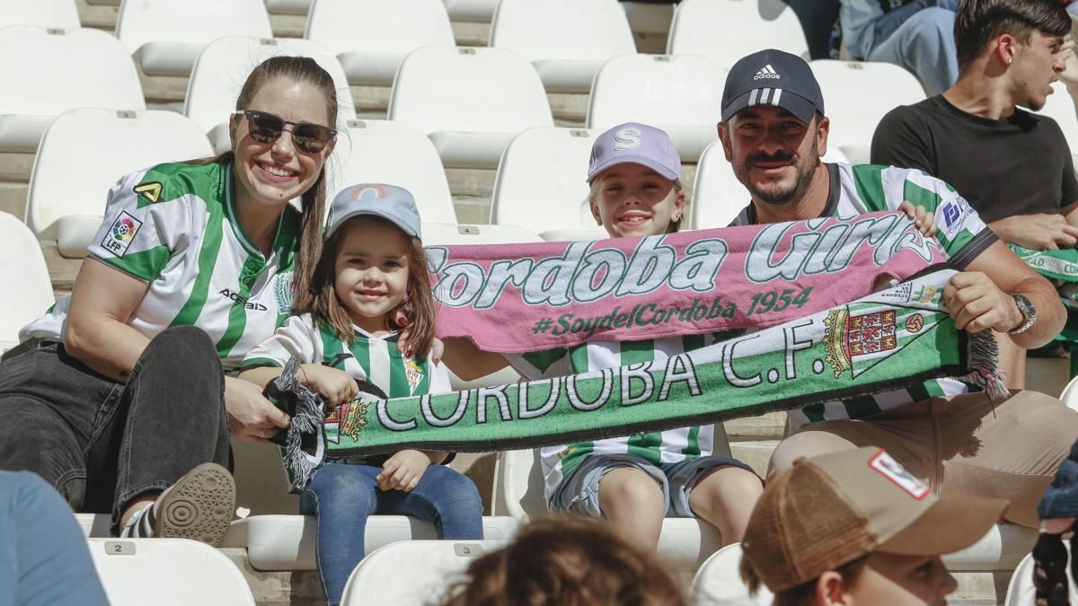 Grada Blanquiverde del Córdoba CF - SD Eibar
