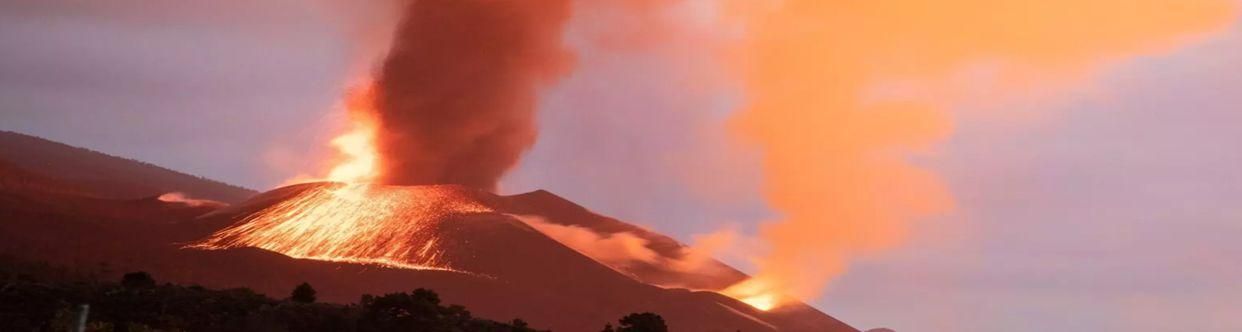 El último volcán de Cumbre Vieja en su fase eruptiva.