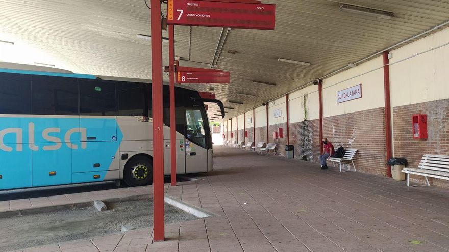 Al PSOE de Guadalajara tampoco le gusta el nuevo diseño de la línea estatal de autobuses Madrid-Valencia