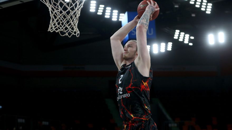 El Gran Canaria sufre frente al Ratiopharm Ulm pero mantiene el liderato