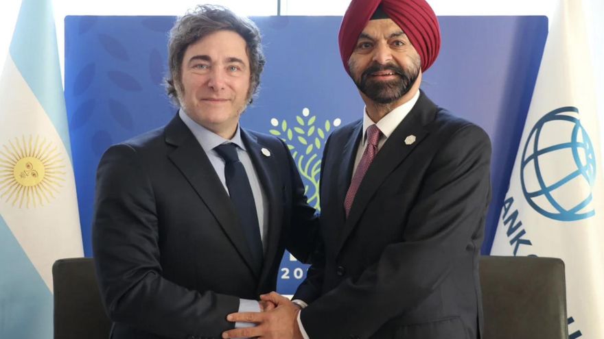 El Banco Mundial aprobó una garantía de US$ 2.000 millones para que Argentina pague la deuda en dólares