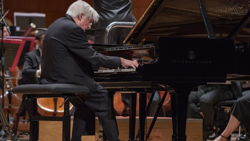 Joaquín Achúcarro, al piano en el Euskalduna.