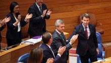 Feijóo recibe los aplausos del PP tras su intervención en el debate