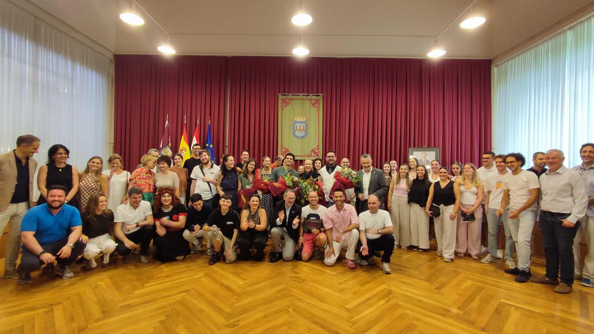 Foto oficial del acto de elección
