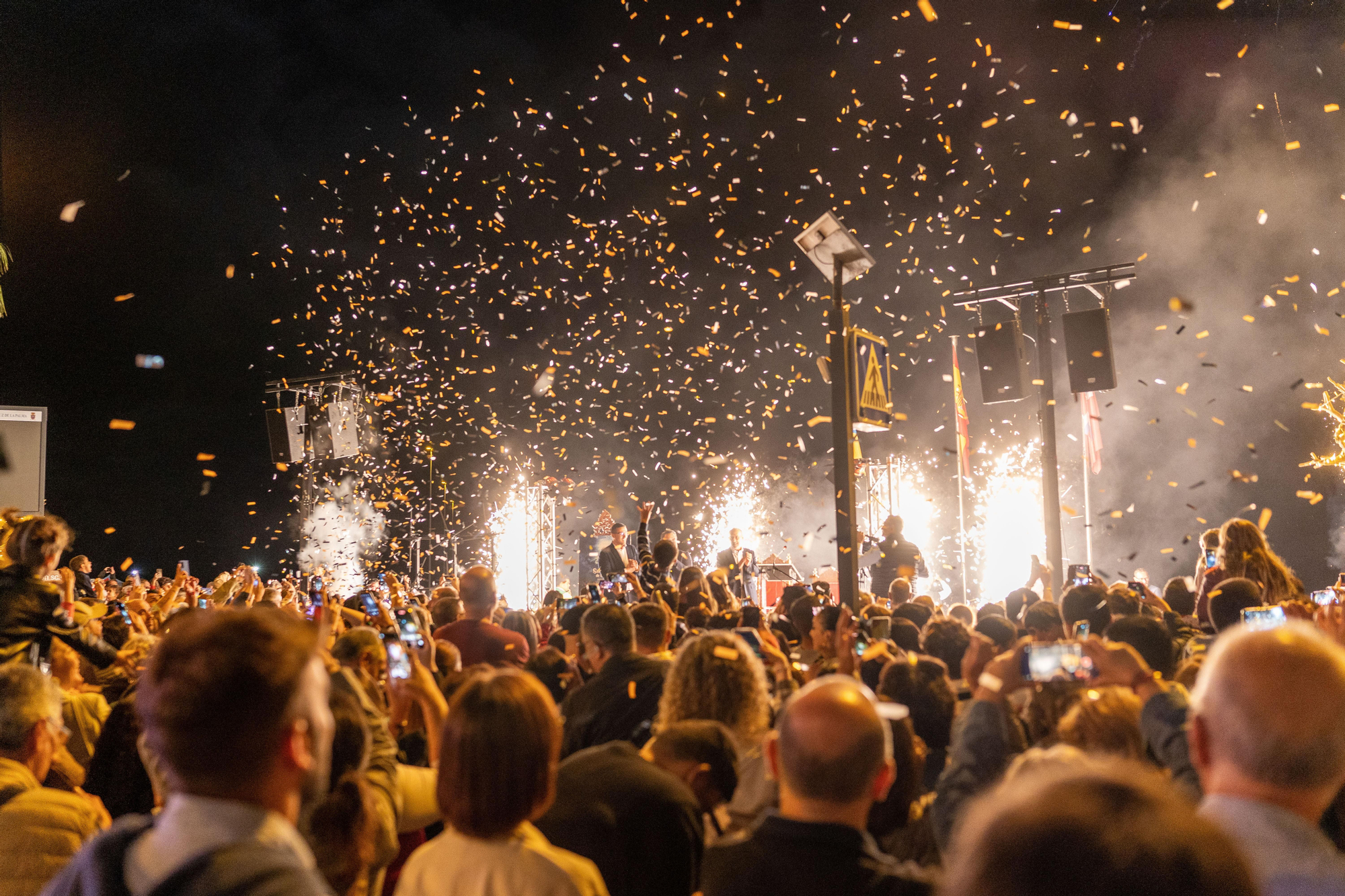 Diversión en el encendido navideño de Santa Cruz de La Palma.