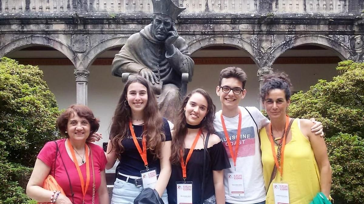 Equipo de la Universidad de León que quedó Campeón de España en 2018 en la X Olimpiada de Economía Española.