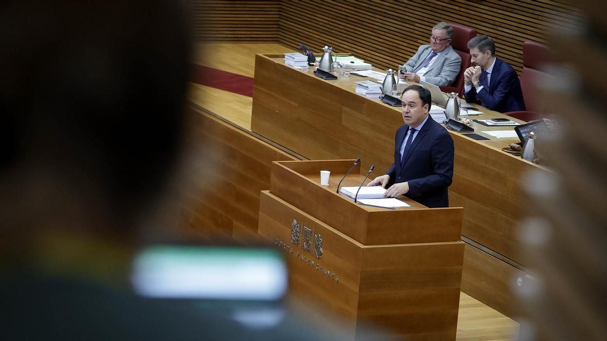 Pérez Llorca evita hablar del dosier que lo cuestiona como candidato: "No estoy nada preocupado por mi futuro"