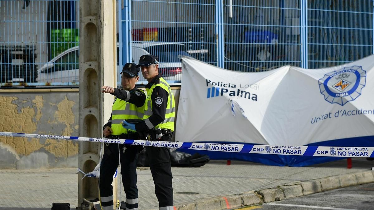 Policía Local de Palma en el lugar del accidente
