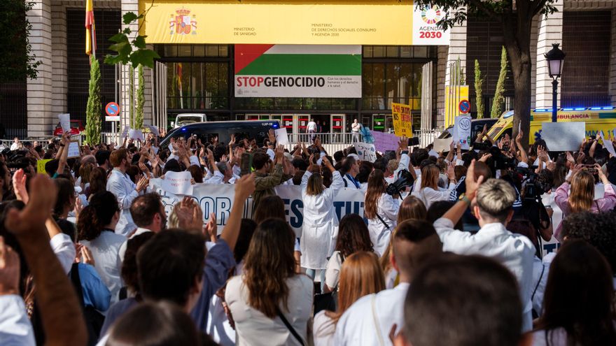 Segunda huelga de médicos en tres meses: ¿el conflicto con Sanidad por sus condiciones está en un callejón sin salida?