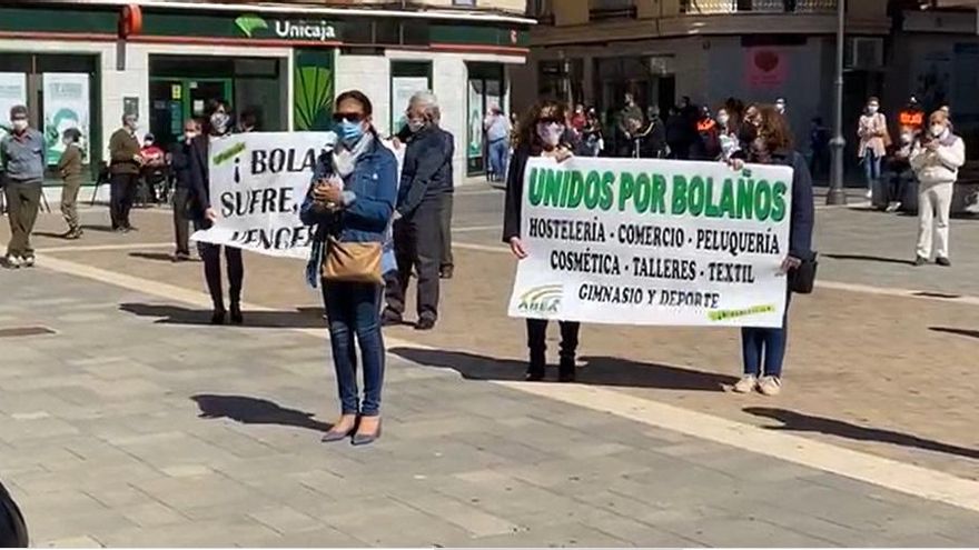 Los vecinos de Bolaños de Calatrava se concentraron el domingo