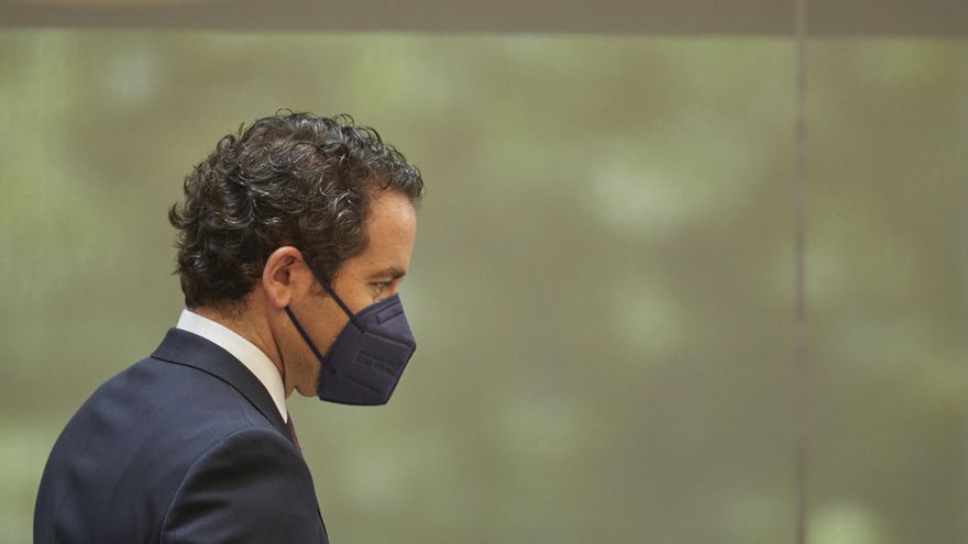 El secretario general del Partido Popular, Teodoro García Egea, durante la segunda sesión del pleno de investidura de la presidenta en funciones de la Comunidad y candidata a la reelección, Isabel Díaz Ayuso, a 18 de junio de 2021, en Madrid (España).