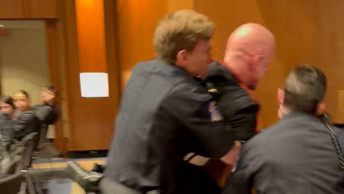 0055c9b9 c6d1 44ad 9628 343e51b23c6b