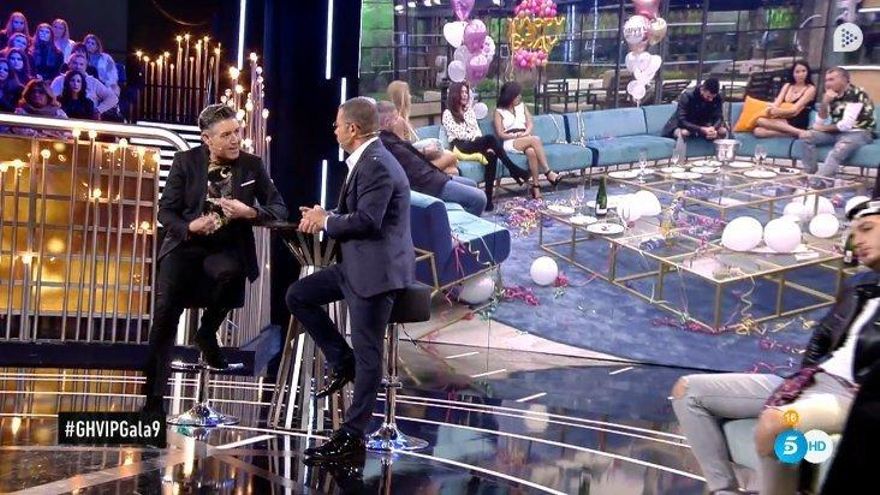 Ángel Garó, en plató frente a Jorge Javier Vázquez