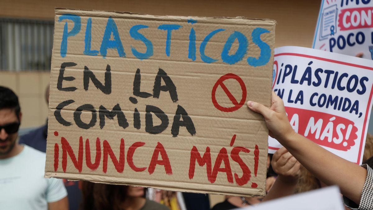 Protesta por el comedor en el CEIP Noreña de Córdoba