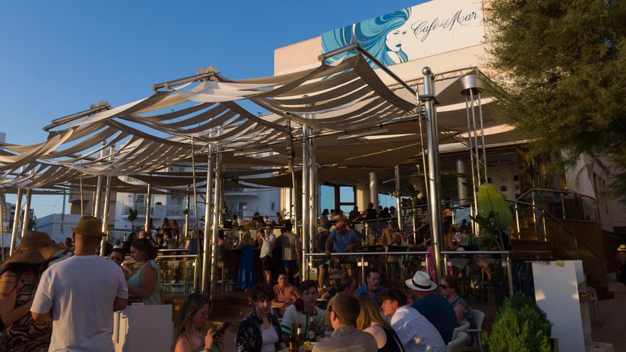 Regularizar a los migrantes sin papeles frente a la falta de mano de obra en Ibiza: “Estas personas podrían estar cotizando"