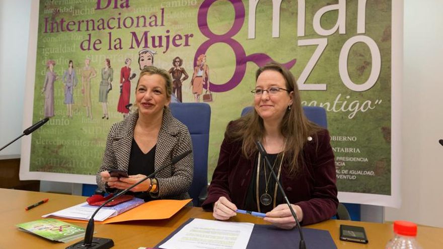 Leticia Díaz, a la derecha, y la exdirectora de Igualdad, Isabel Gómez Barreda, en una imagen de 2015.