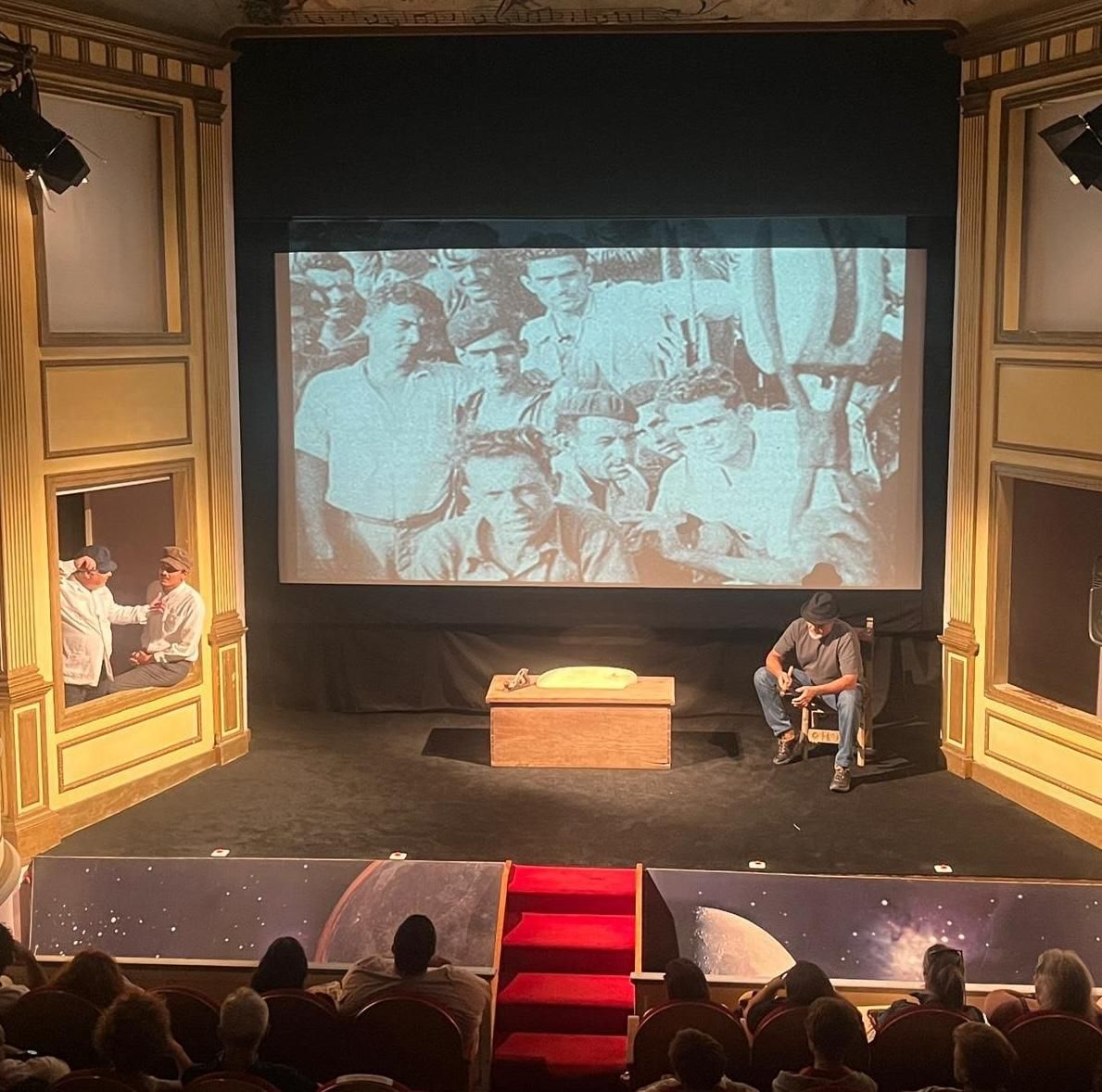 De la madera y la sal al teatro: un viaje de emoción y memoria en La Palma.
