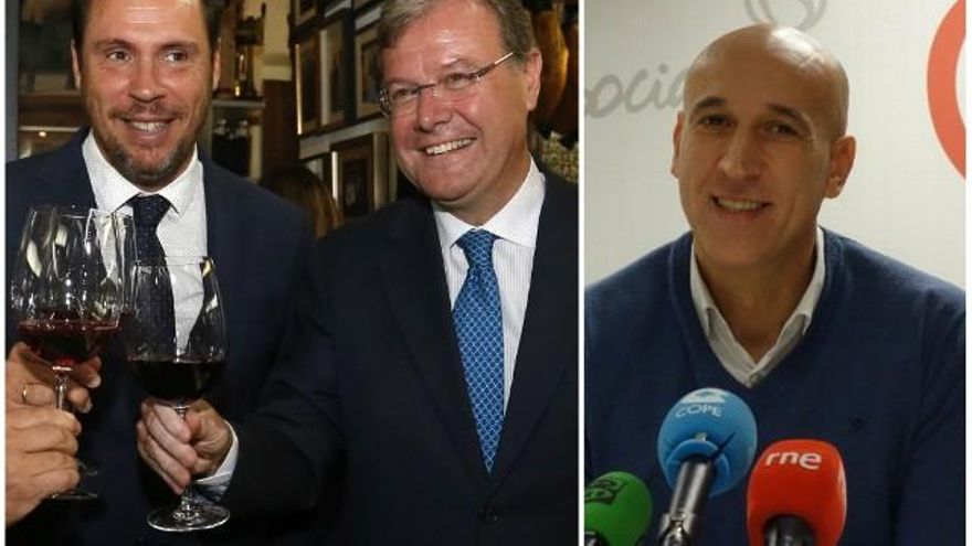 Óscar Puente (PSOE), brindando con Antonio Silván (PP), y el líder socialista en León, José Antonio Diez.