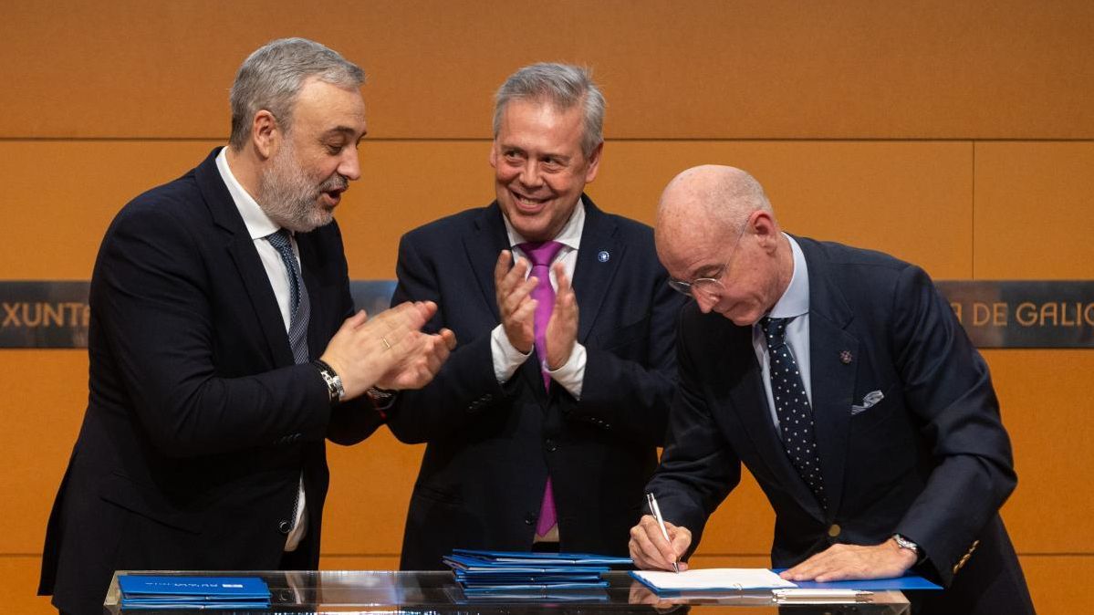 Los colegios médicos gallegos exigen a la Xunta retirar el plan de Primaria contra el que se han convocado tres días de huelga