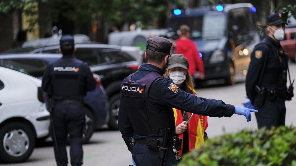 Interior ordena reforzar la vigilancia ante los escraches a ministros para evitar "actitudes de acoso"