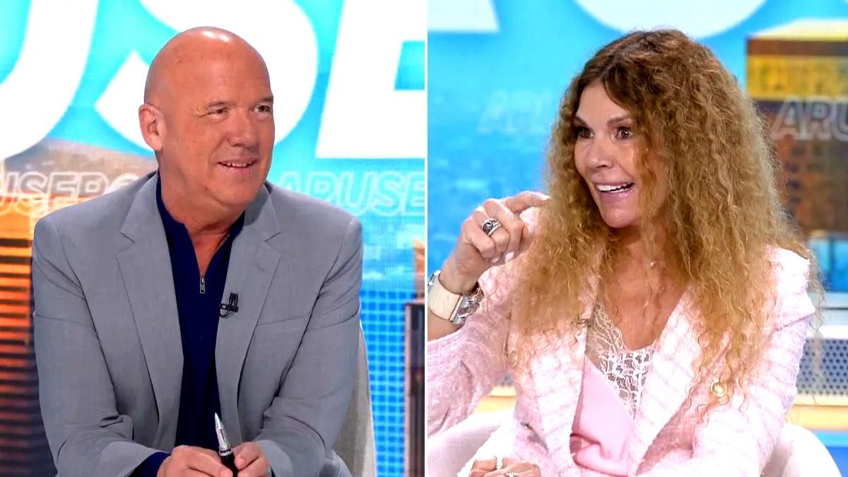 Alfonso Arús tranquiliza a la audiencia de 'Aruser@s' ante la ausencia de Angie Cárdenas: "Está bien de salud"