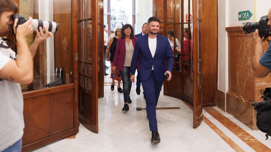 Sumar y PSOE ceden diputados a ERC y Junts para que tengan grupo propio en el Congreso
