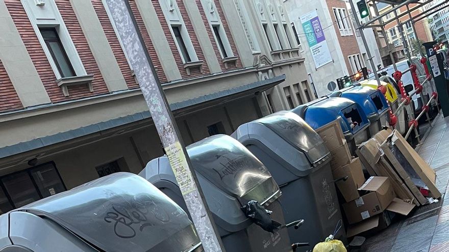 El Ayuntamiento de León acata la sentencia que anula la tasa de basuras y devolverá los recibos de 2025