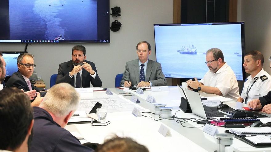 Reunión de la Comisión de seguimiento del buque encallado cerca de Gibraltar