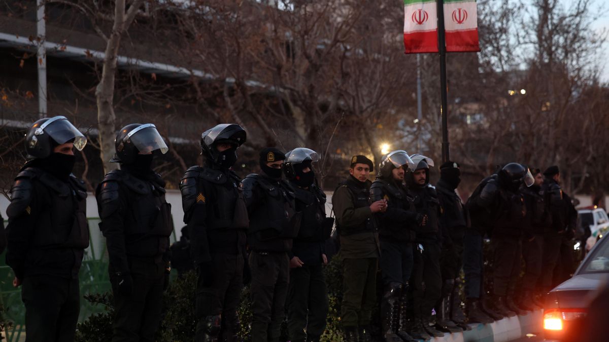 La UE da un paso mayor contra el régimen iraní al designar como grupo terrorista a la Guardia Revolucionaria Islámica