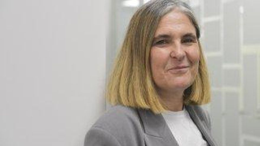 Nerea Kortajarena, parlamentaria de EH Bildu: "Josu Jon Imaz lleva marcando las políticas del Gobierno vasco demasiados años"