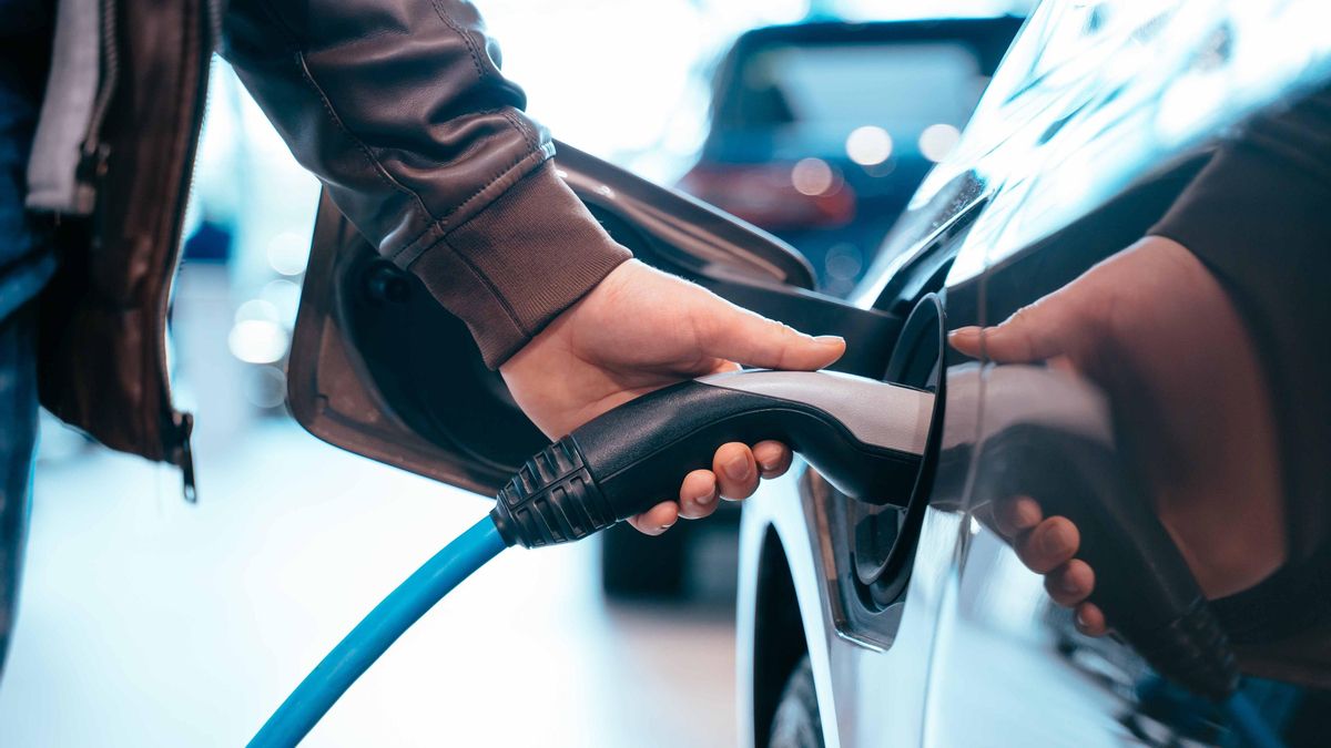 Industria activa el Plan Auto+ de ayudas a coches eléctricos de hasta 4.500 euros