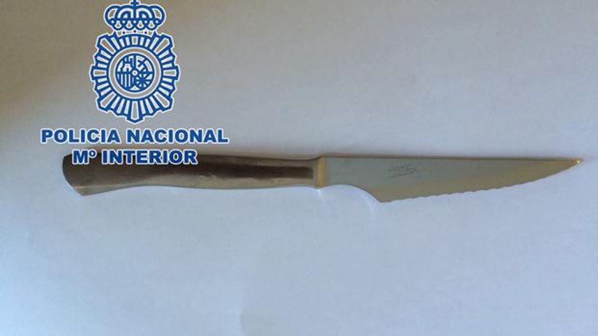 Cuchillo intervenido por la Policía Nacional, en una imagen de archivo.