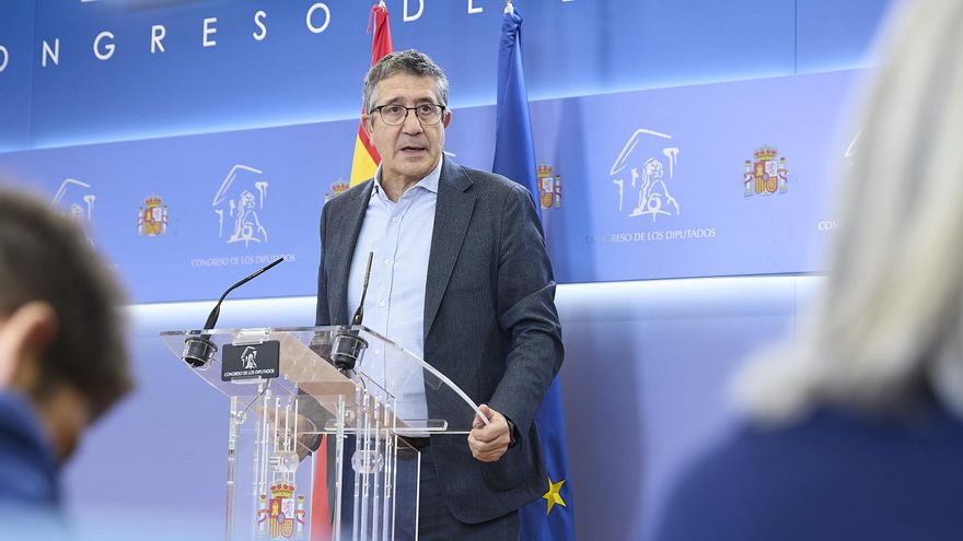 El portavoz del PSOE en el Congreso, Patxi López, durante una rueda de prensa posterior a la reunión de la junta de portavoces, en el Congreso de los Diputados, a 9 de septiembre de 2025, en Madrid (España).