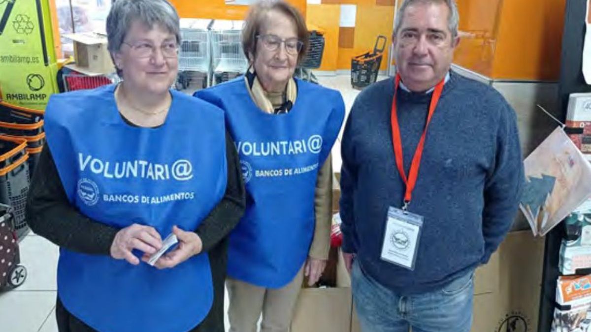 Recogida de alimentos en el supermercado "Lupa"