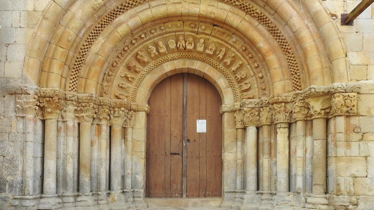 La iglesia San Pelayo Mártir, en Arenillas de San Pelayo.