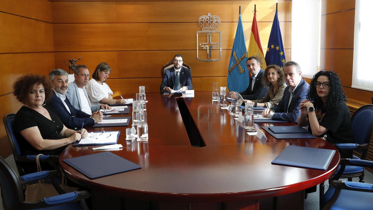 El Consejo de Gobierno se reunió este lunes en Oviedo y dio su visto bueno a la petición para el indulto a las seis sindicalistas.