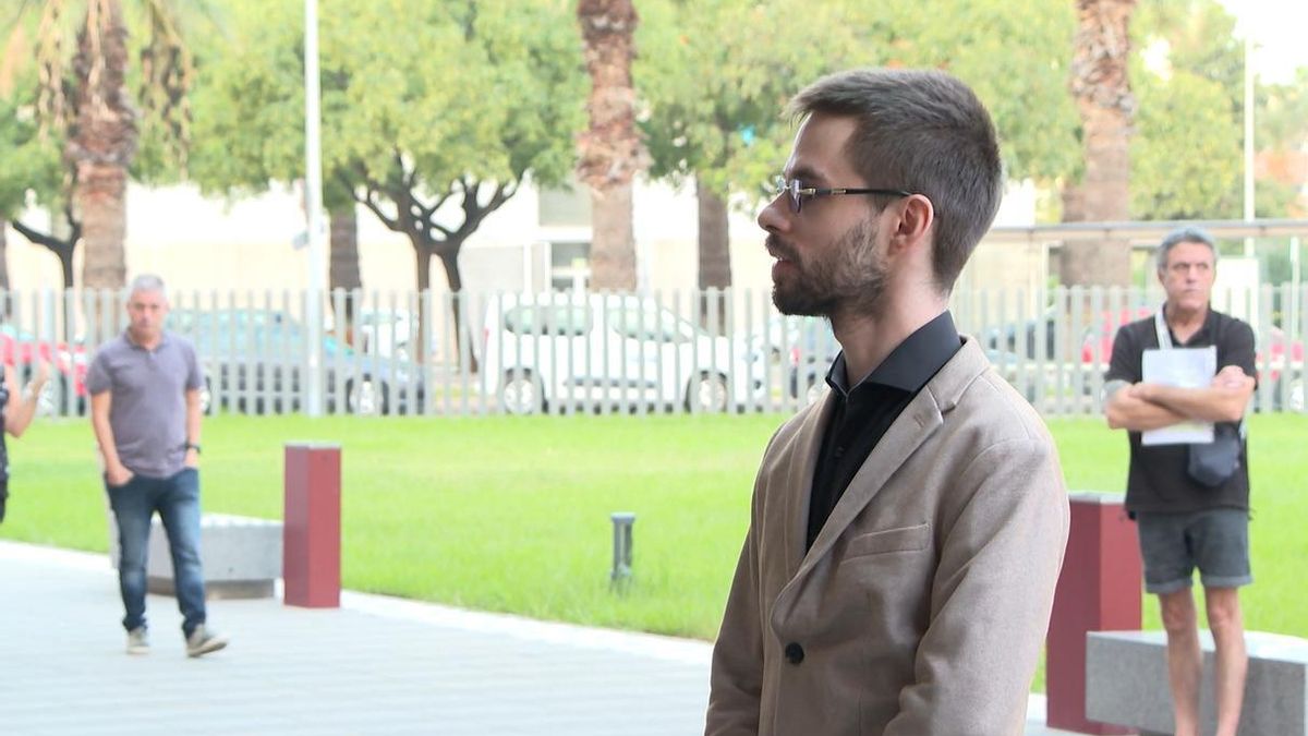 El acusado Juan Lankamp en las inmediaciones de la Ciudad de la Justicia de Castelló.