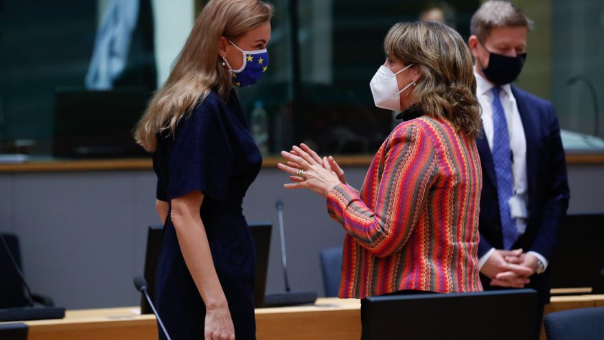 España suma apoyos ante la UE para desenganchar los precios de la luz de la escalada del gas