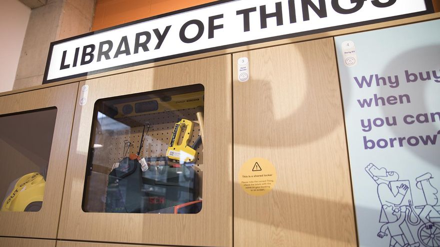 Alquilar una taladradora en vez de un libro: Londres populariza la biblioteca de las cosas