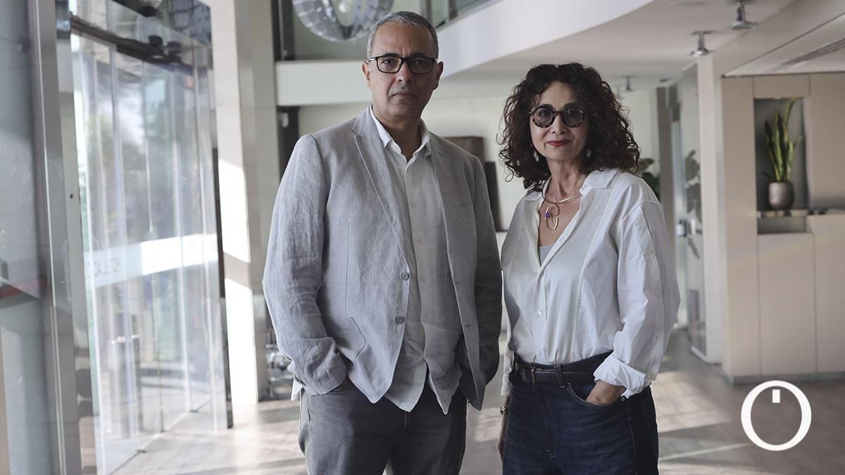 Dos voces que huyen del integrismo: "El dictador conoce el poder de la literatura, por eso encierra a los escritores"