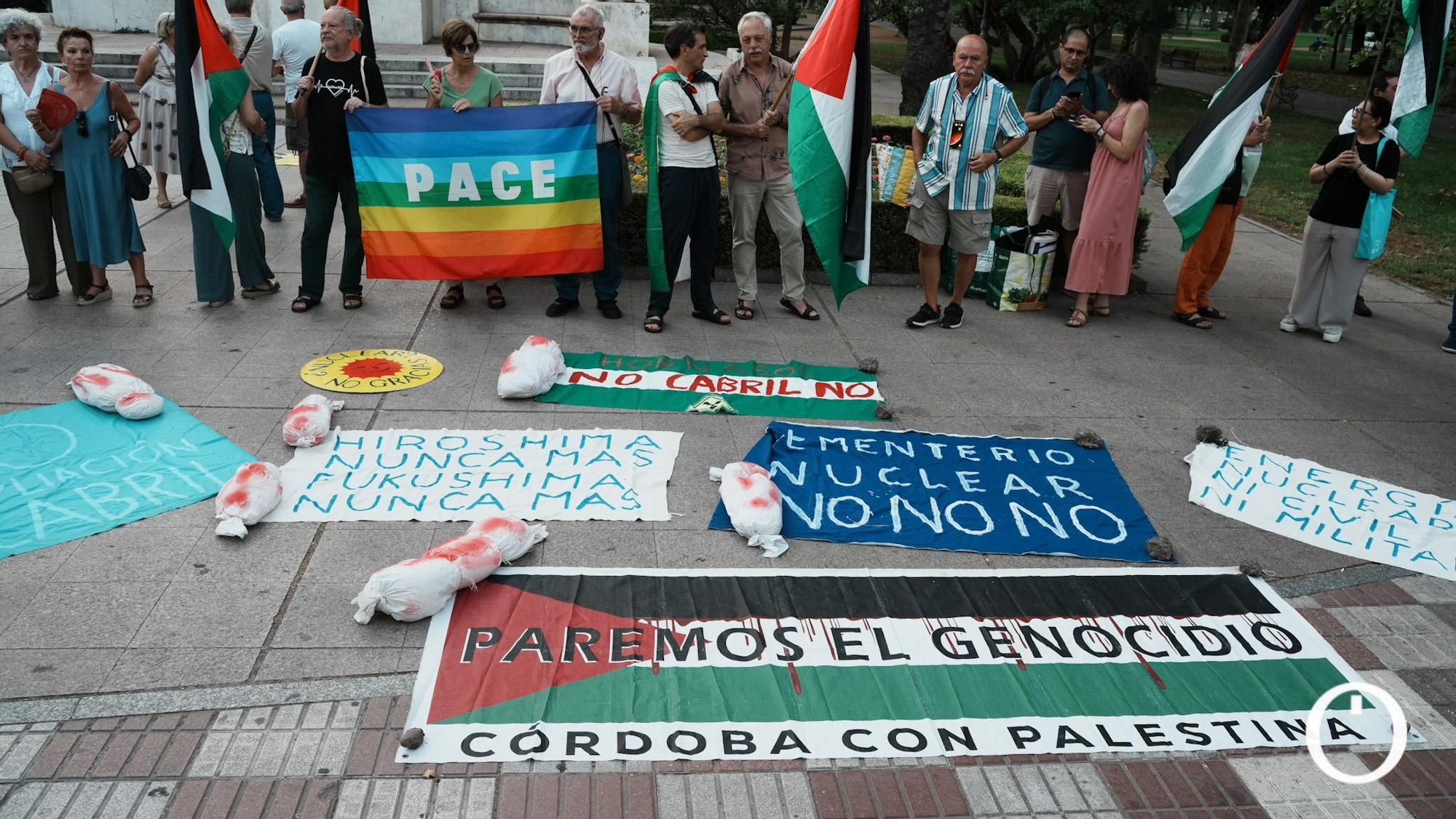 Concentración por el 80º aniversario del bombardeo de Hiroshima y Nagasaki, contra el rearme y las guerras.