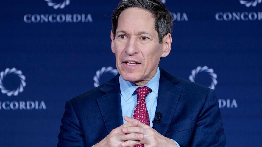 Tom Frieden, el médico de la ley antitabaco de Nueva York: “La medida más eficaz fue subir los impuestos”