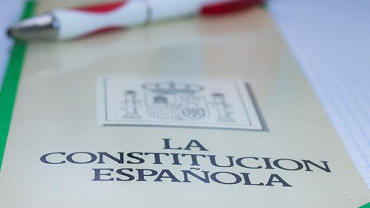 Celebrar la Constitución es exigir que se cumpla