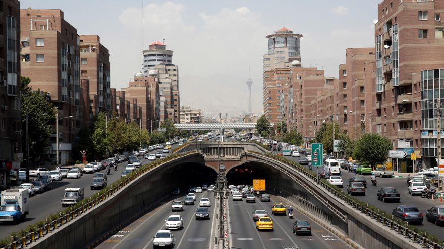 Irán considera construir una nueva capital ante la “insostenible” Teherán